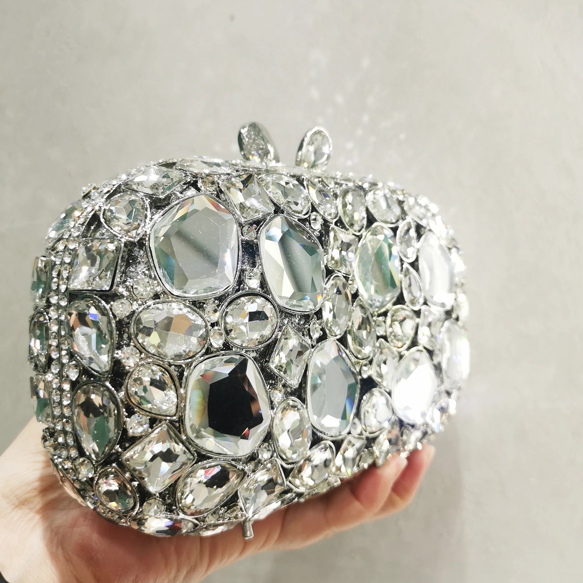 WHTUOHENLarge Silver Stones Wedding Dress Purses Women Bridal Crystal Handbags Rhinestone Party Prom Evening Clutches Minaudiere-belleandkai.com