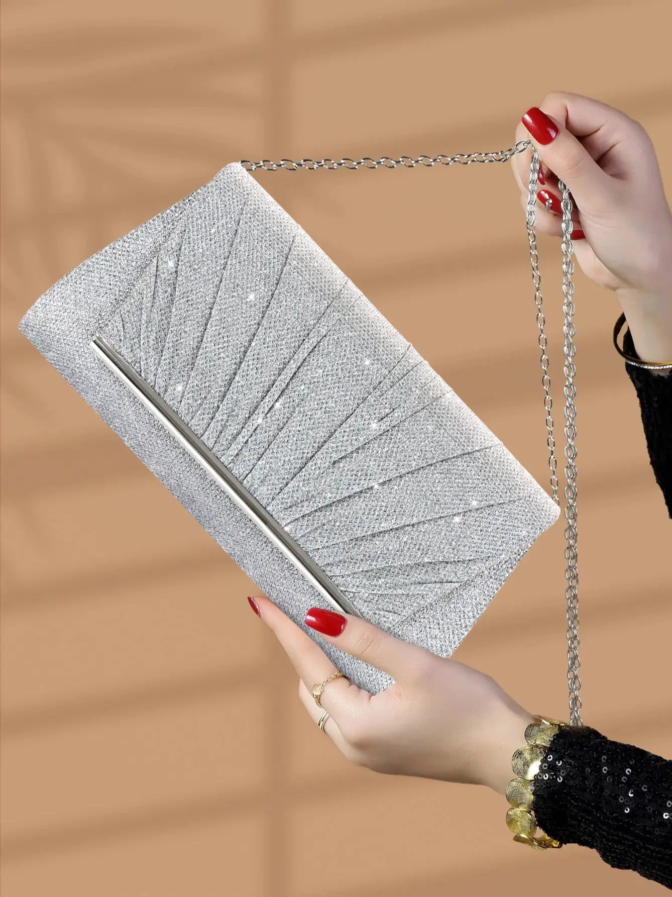 This shiny and luxurious pleated evening bag is a great choice for party girls, office workers and also makes a great gift.-belleandkai.com