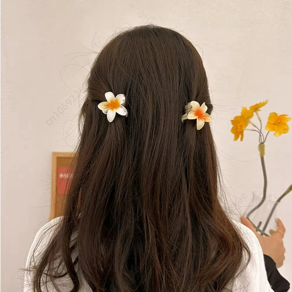 6Pcs Hawaiian Gradient Hair Clips Flower Hair Claws Women Hair Accessories Small Size Fashion Headwear Hairpin Crab Barrette-belleandkai.com