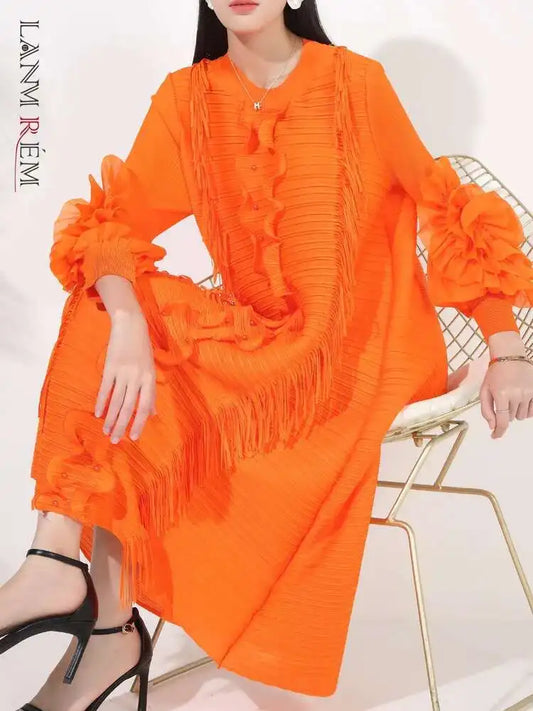 LANMREM Pleated Dress For Women V Neck Long Sleeves Solid Color Loose Big Size Female Elegant Clothing 2025 Spring New 2DB1281-belleandkai.com