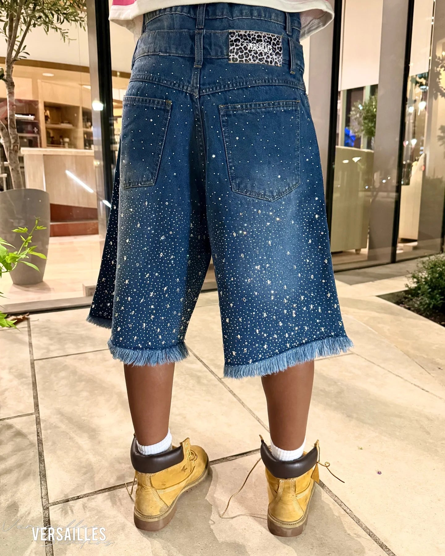 Y2k Street Men Women Double Waisted Retro Rhinestone Denim Shorts Gem Stones Embroidered Jeans Hip Hop Baggy Over The Knee Jorts-belleandkai.com