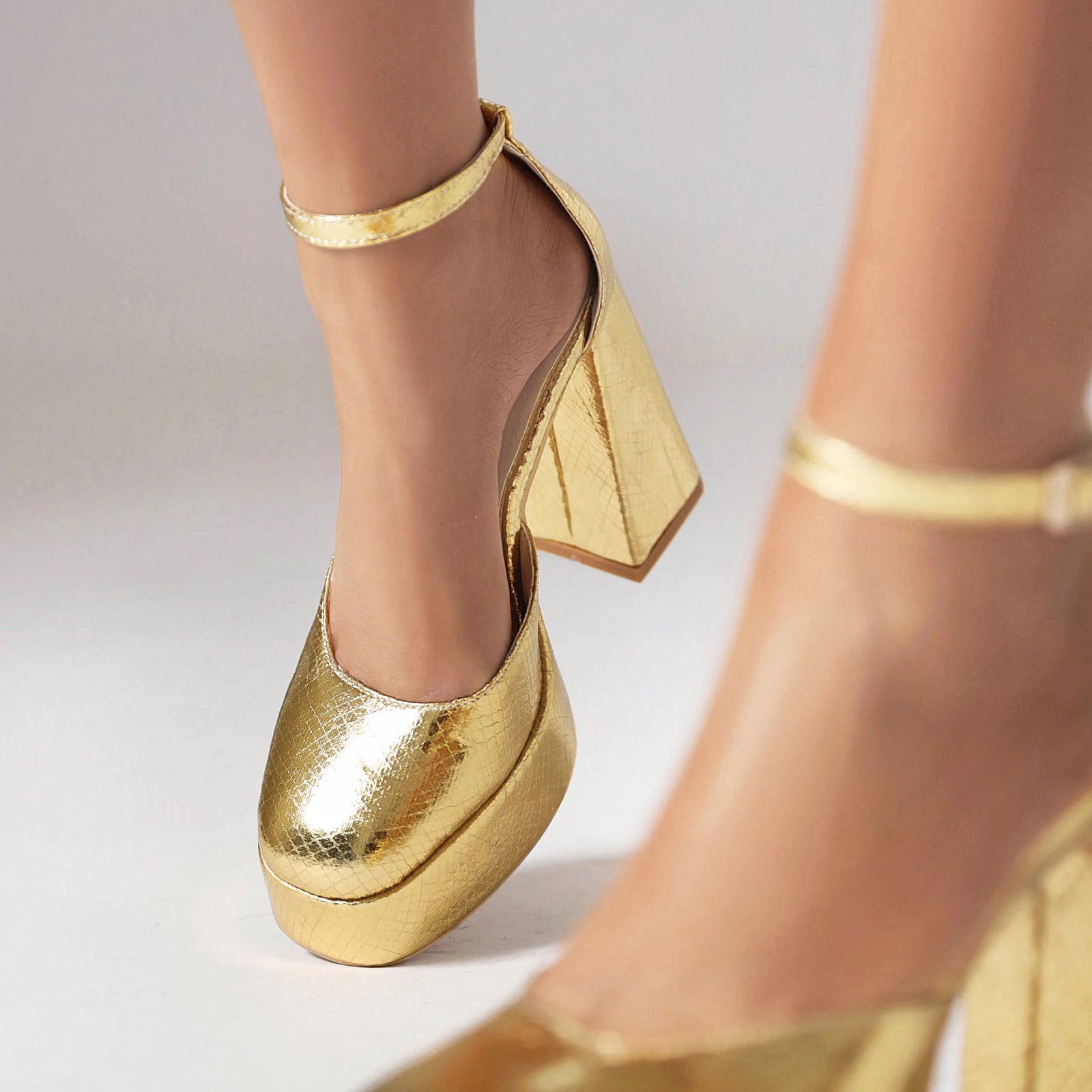 Women’s Summer Sandals – Elegant & Comfortable Footwear-belleandkai.com