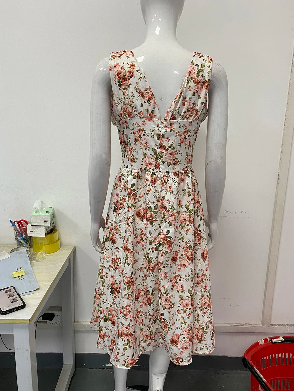 Belle&Kai Women’s Dresses – Elegant, Feminine & Timeless Styles-belleandkai.com
