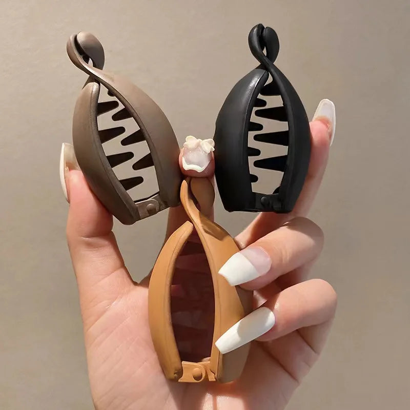 Colourful High Ponytail Banana Hair Clip Women's Back of the Head Shark Scratch Clip Fashion Simple Versatile Hair Accessories-belleandkai.com