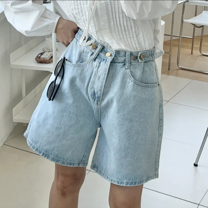 New 2024 Summer Denim Shorts For Women High Waist Sky Blue Color Wide Leg Loose Buttons Streetwear Loose Jean Shorts Women-belleandkai.com