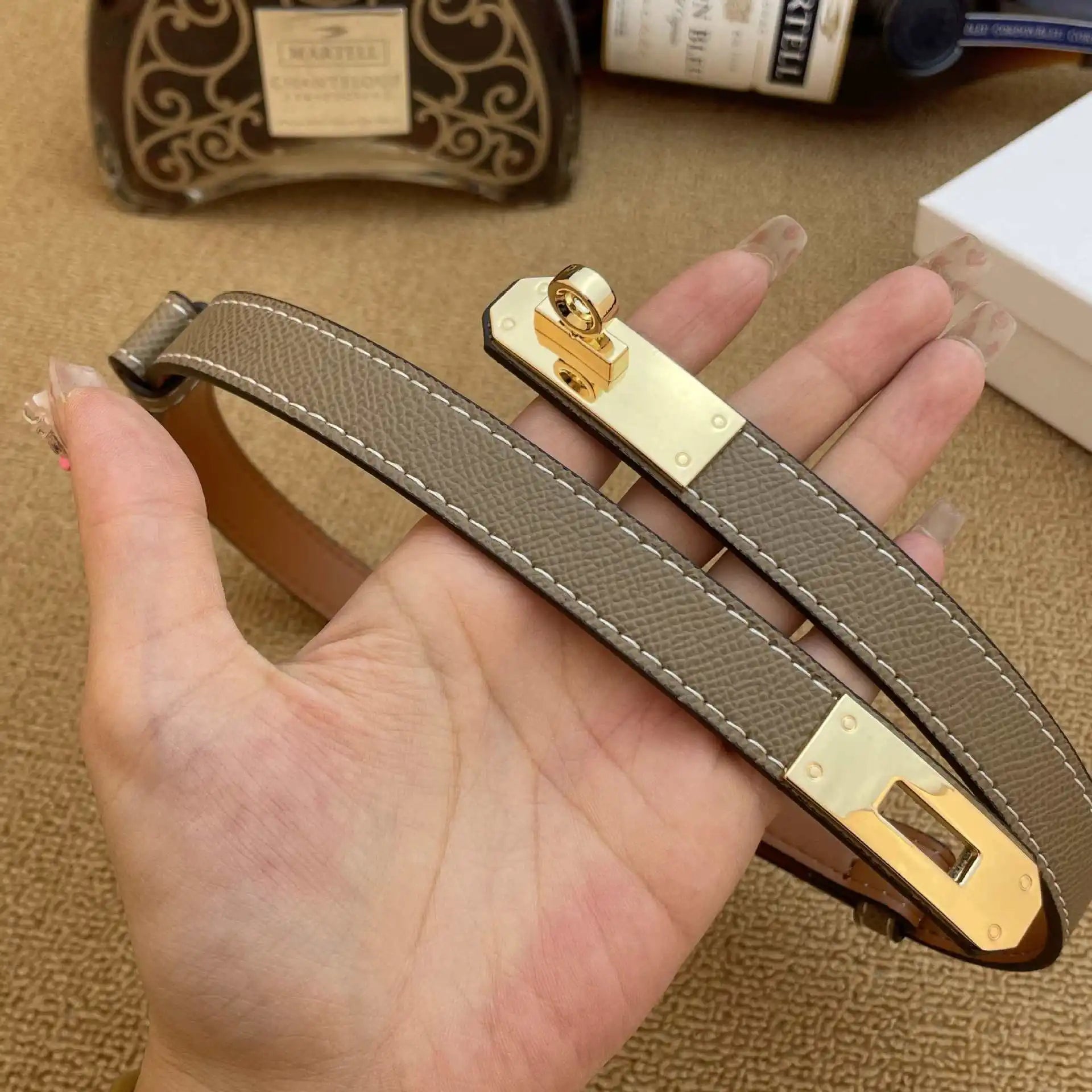 Women's Leather Belt Golden Metal Buckle Luxury Casual Fashion Belt for Jeans and Dresses Women's Belts-belleandkai.com