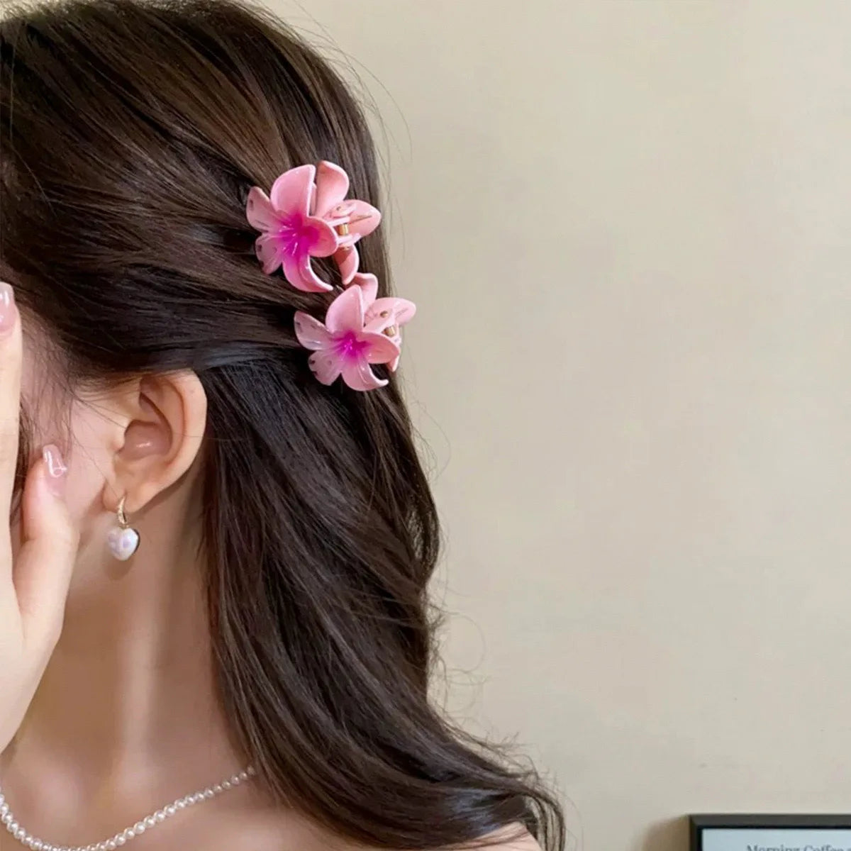 6Pcs Hawaiian Gradient Hair Clips Flower Hair Claws Women Hair Accessories Small Size Fashion Headwear Hairpin Crab Barrette-belleandkai.com