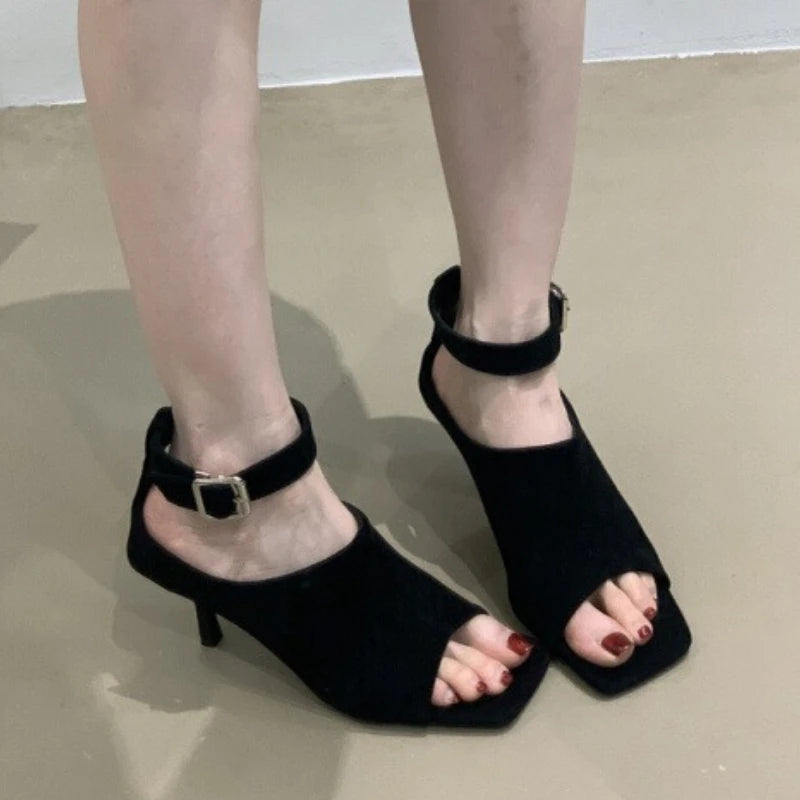 Women’s Summer Sandals – Elegant & Comfortable Footwear-belleandkai.com